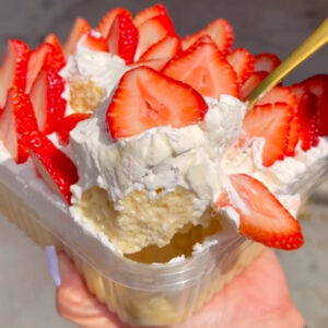 Tres Leches de Fresas